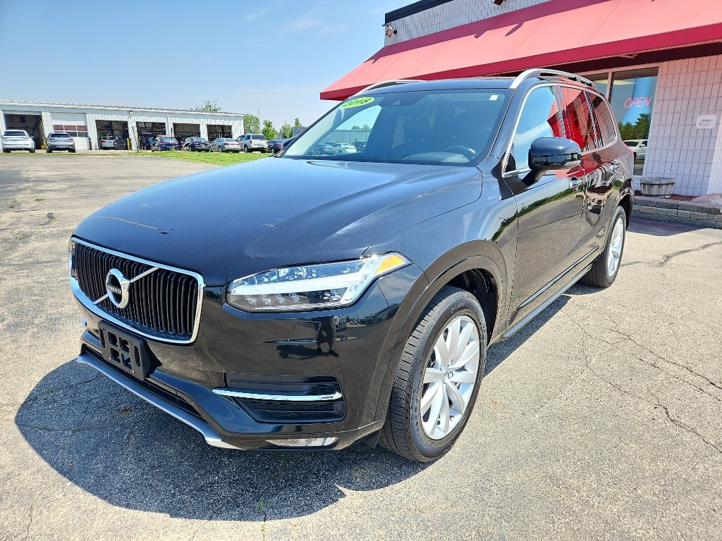 Used 2018 Volvo XC90 T6 Momentum w/ Momentum Plus Package AWD/4WD image 8
