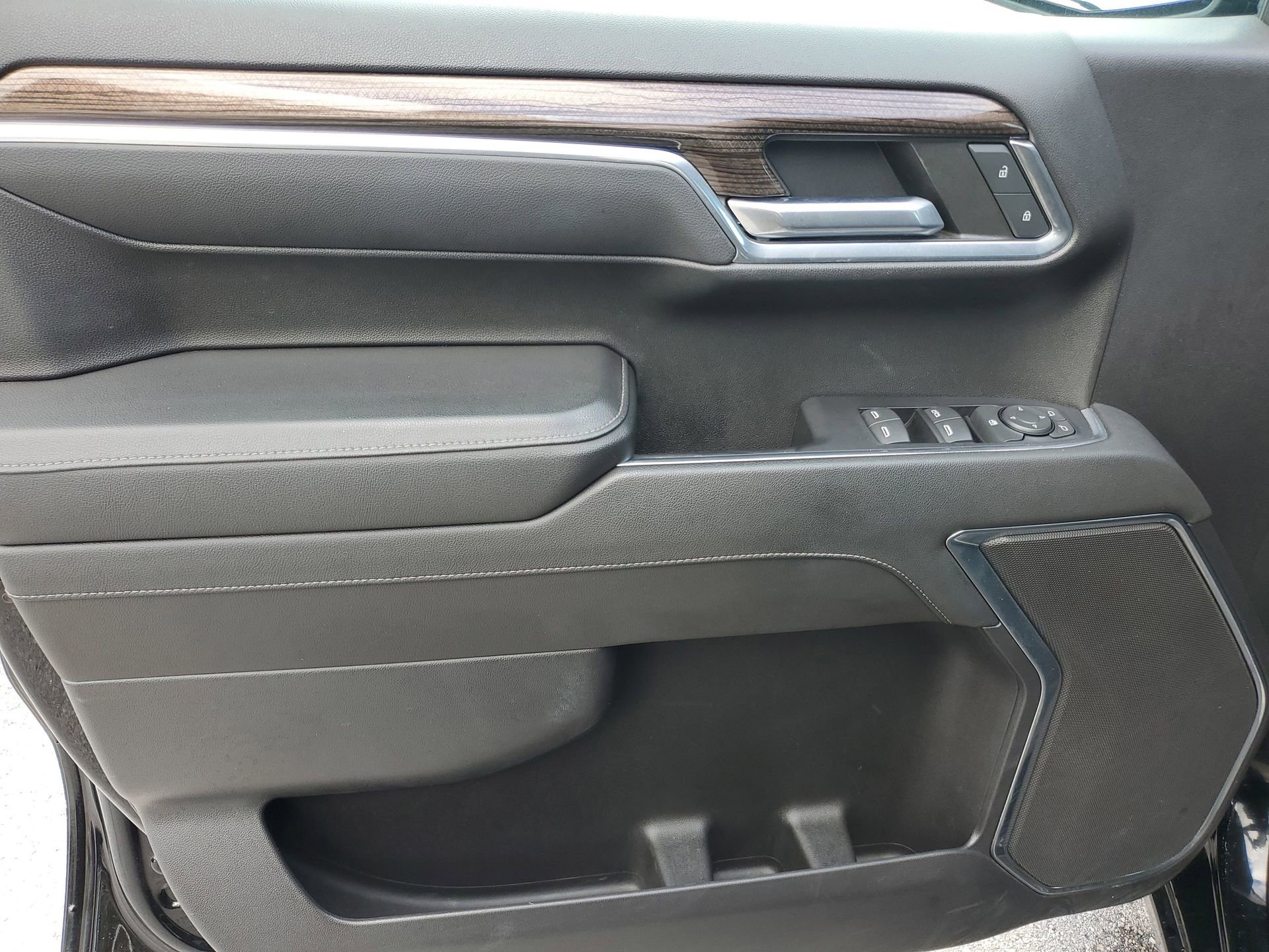 Used 2022 Chevrolet Silverado 1500 RST image 16