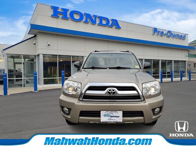 Used 2007 Toyota 4Runner SR5 AWD/4WD image 2