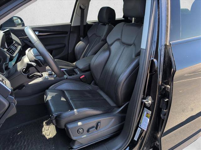 Used 2019 Audi Q5 2.0T Premium Plus w/ Premium Plus Package AWD/4WD image 17