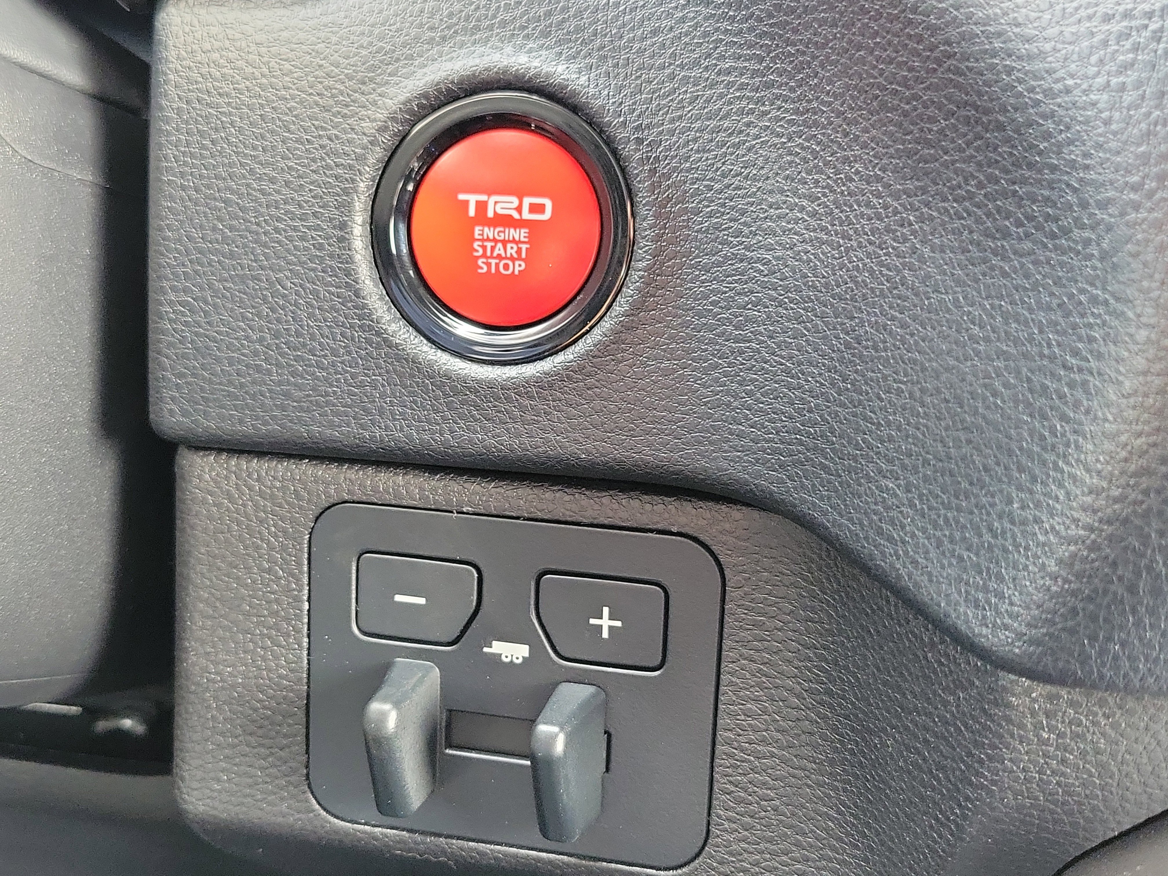 New 2026 Toyota Tundra SR5 AWD/4WD image 25