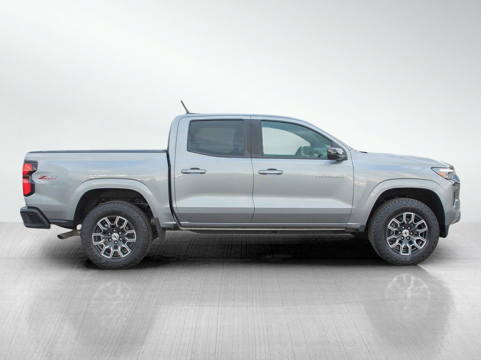 Used 2023 Chevrolet Colorado Z71 w/ Z71 Convenience Package 2 AWD/4WD image 6