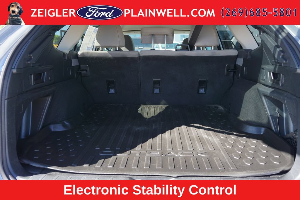 Used 2023 Subaru Outback Premium AWD/4WD image 10