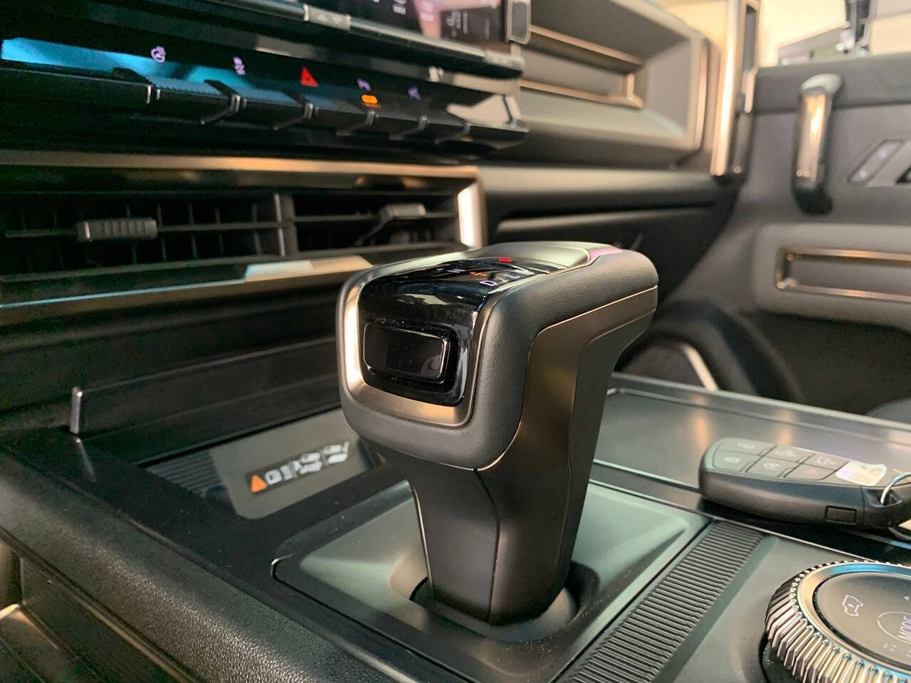 Used 2025 GMC Hummer EV 2X AWD/4WD image 10