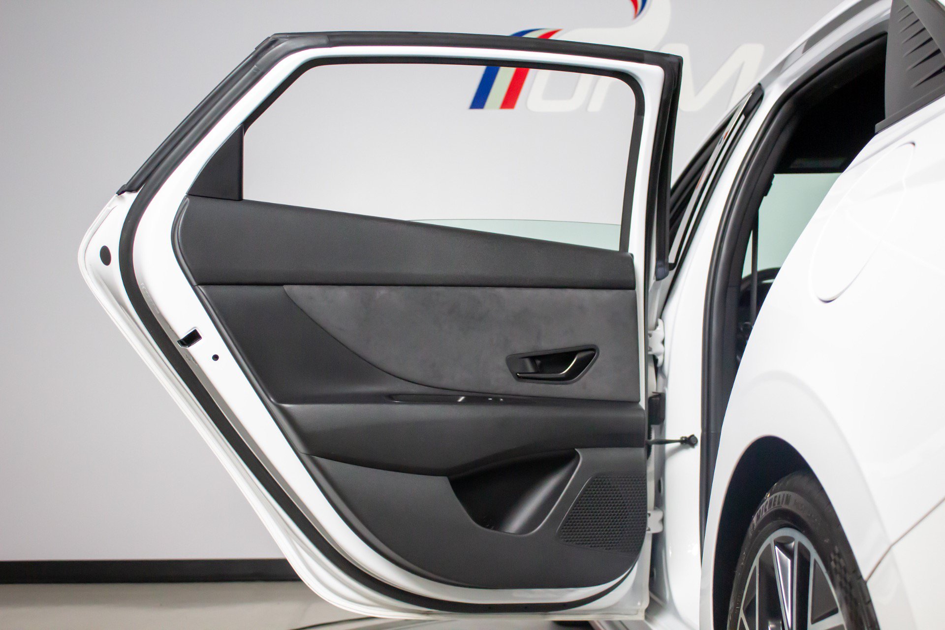 Used 2022 Hyundai Elantra N FWD image 23