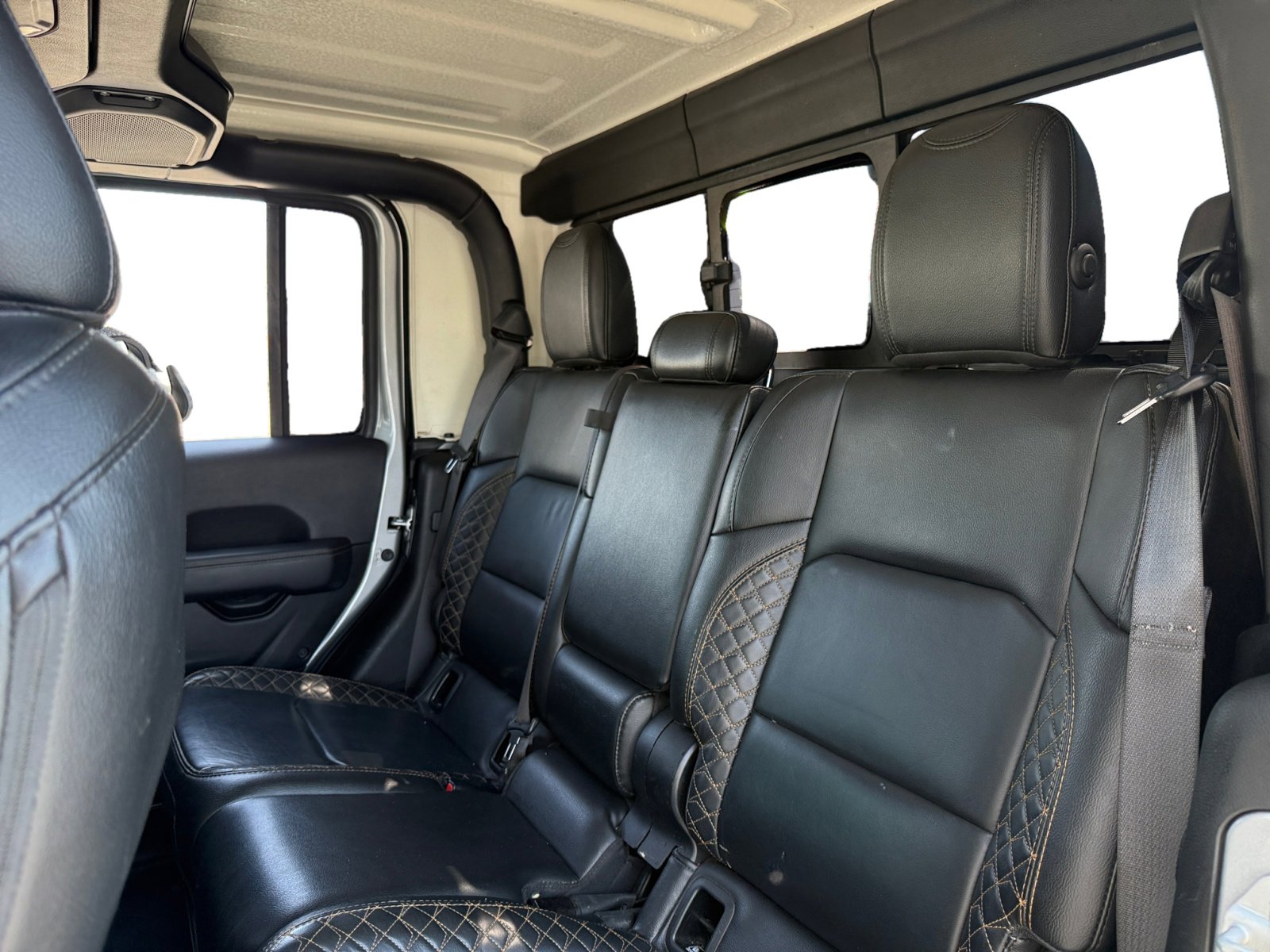 Used 2021 Jeep Gladiator Overland image 13