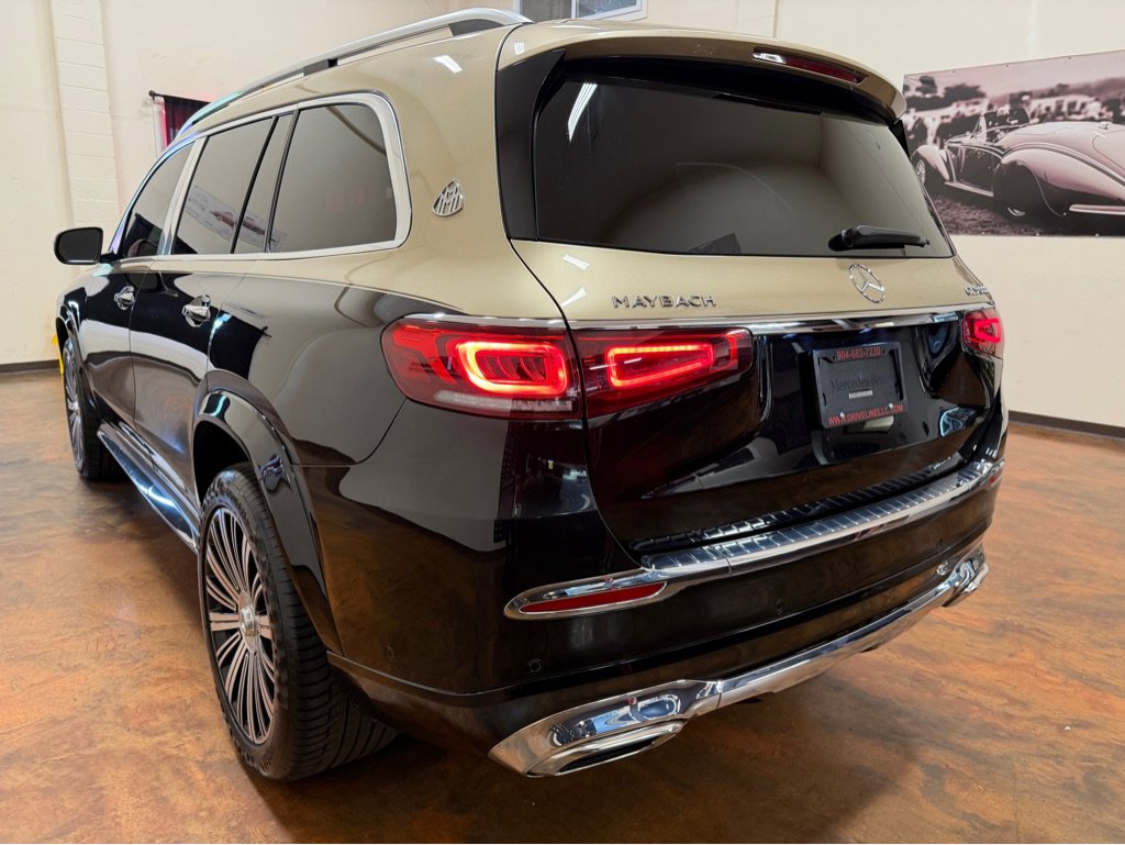 Used 2023 Mercedes-Benz Maybach GLS 600 4MATIC image 10
