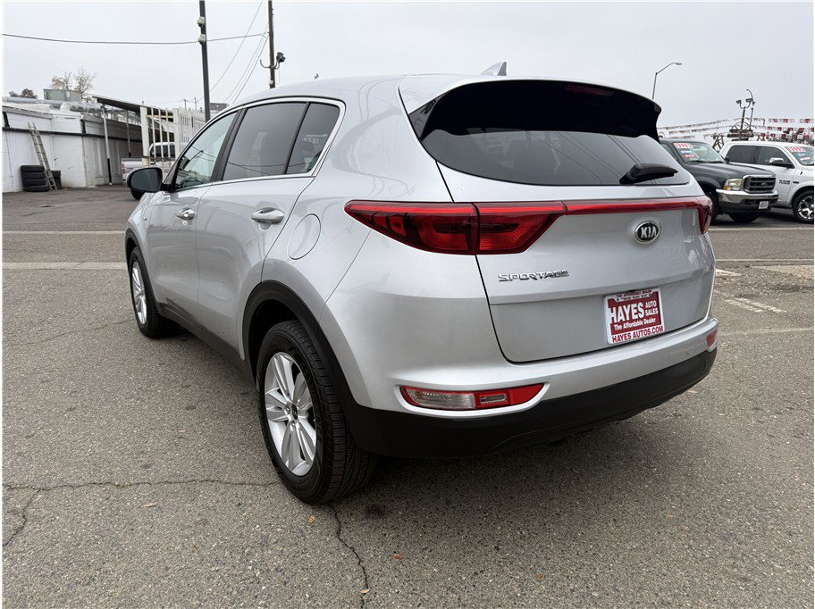 Used 2018 Kia Sportage LX image 5