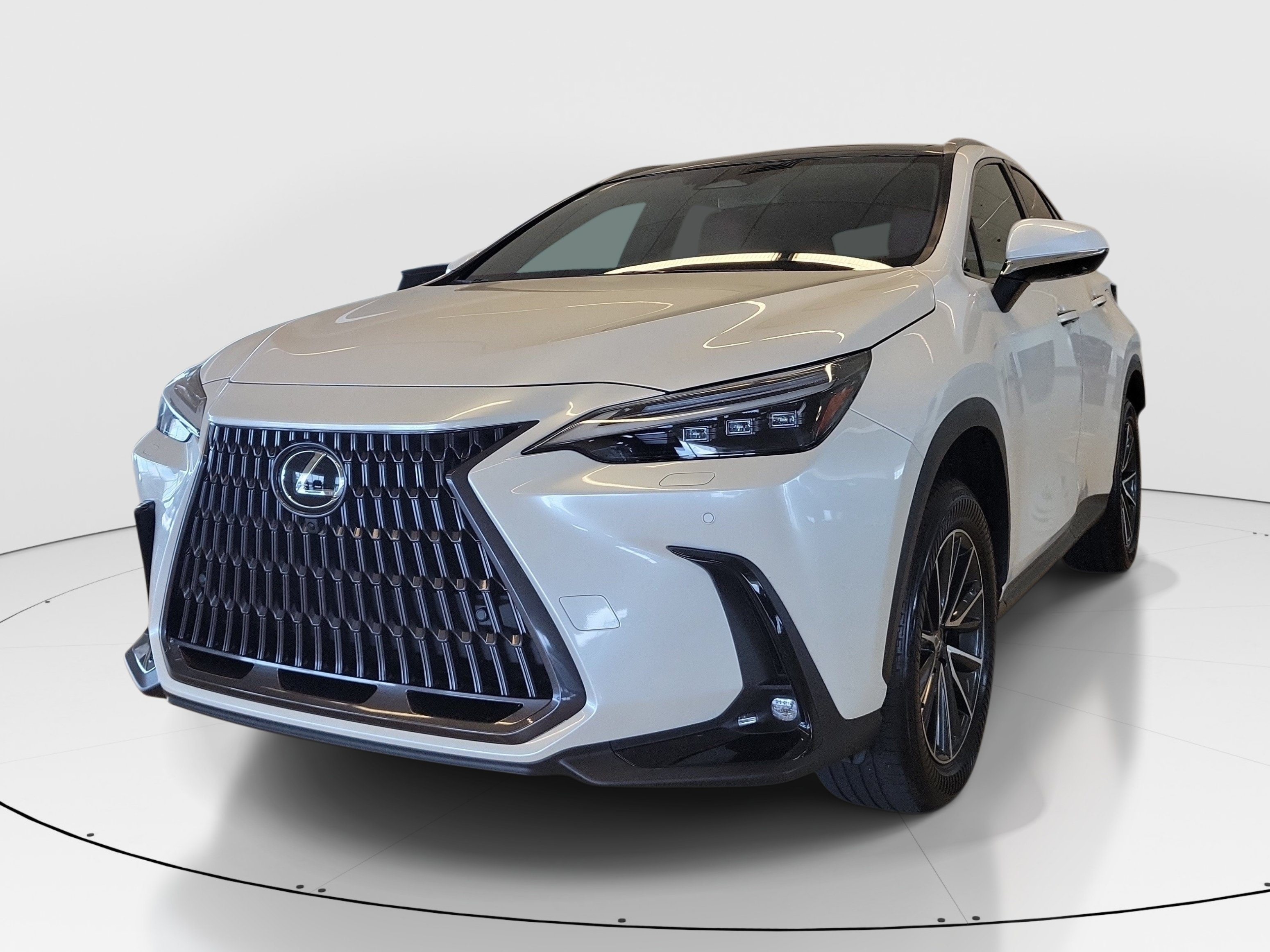 Certified 2024 Lexus NX 350 AWD w/ Vision Package image 4