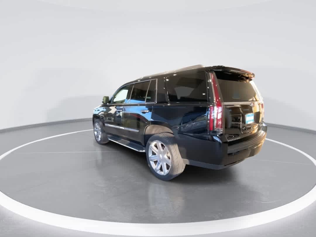 Used 2016 Cadillac Escalade Luxury AWD/4WD image 6