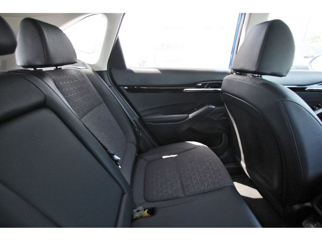 New 2026 Kia Seltos S FWD image 13