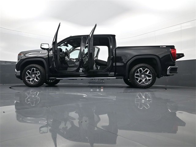 Used 2023 GMC Sierra 1500 SLT w/ SLT Premium Package image 34