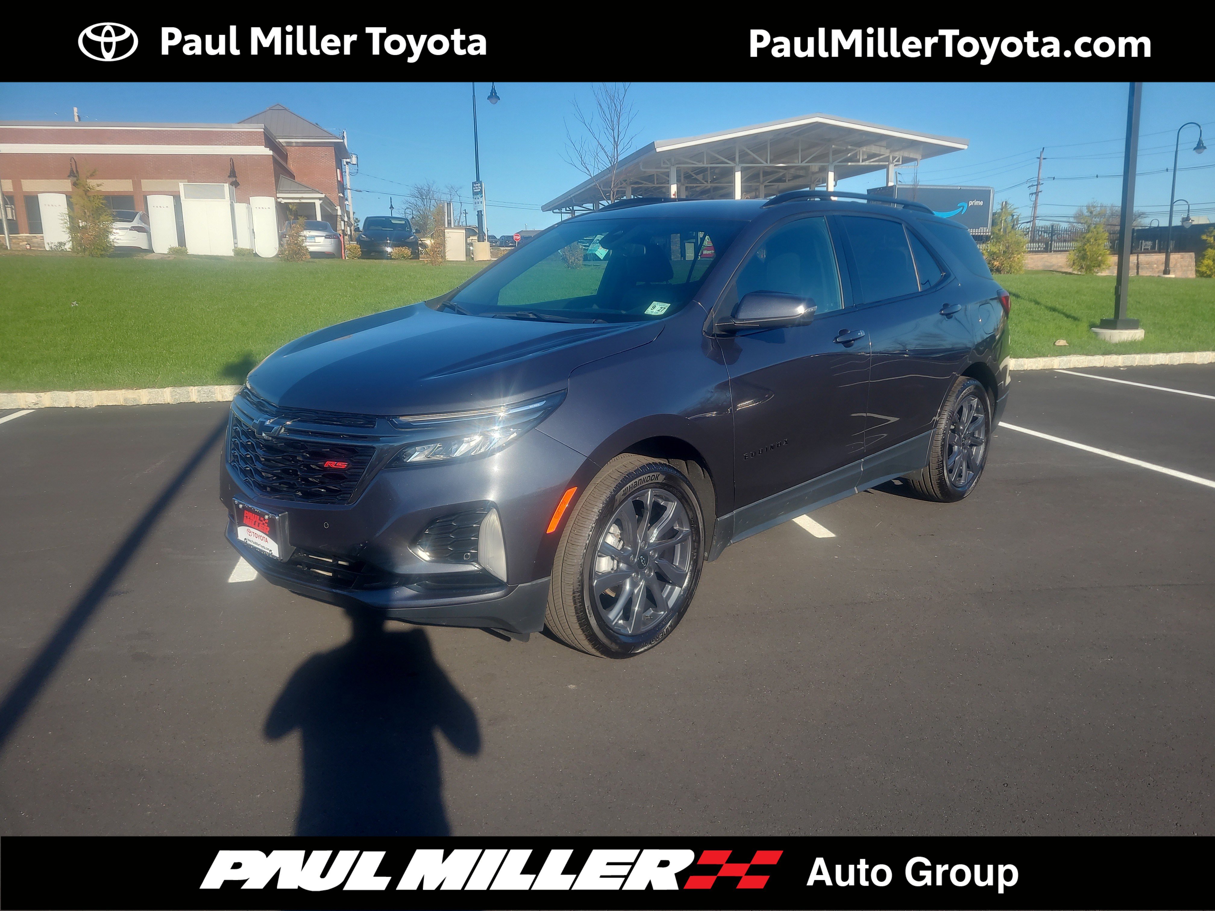 Used 2022 Chevrolet Equinox RS w/ Infotainment Package image 1