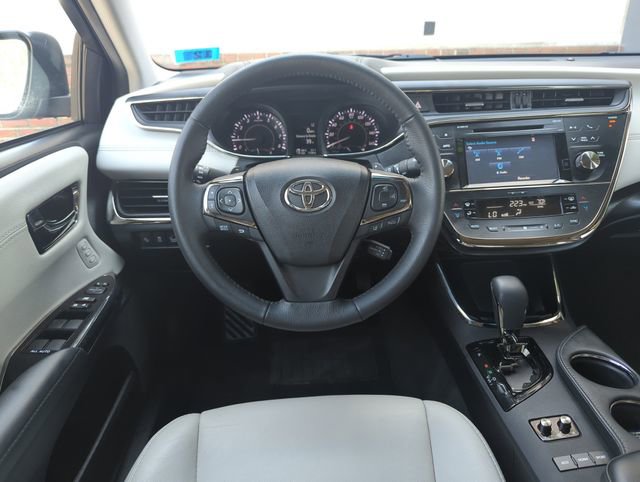 Used 2018 Toyota Avalon XLE Premium w/ Carpet Mat Package image 18