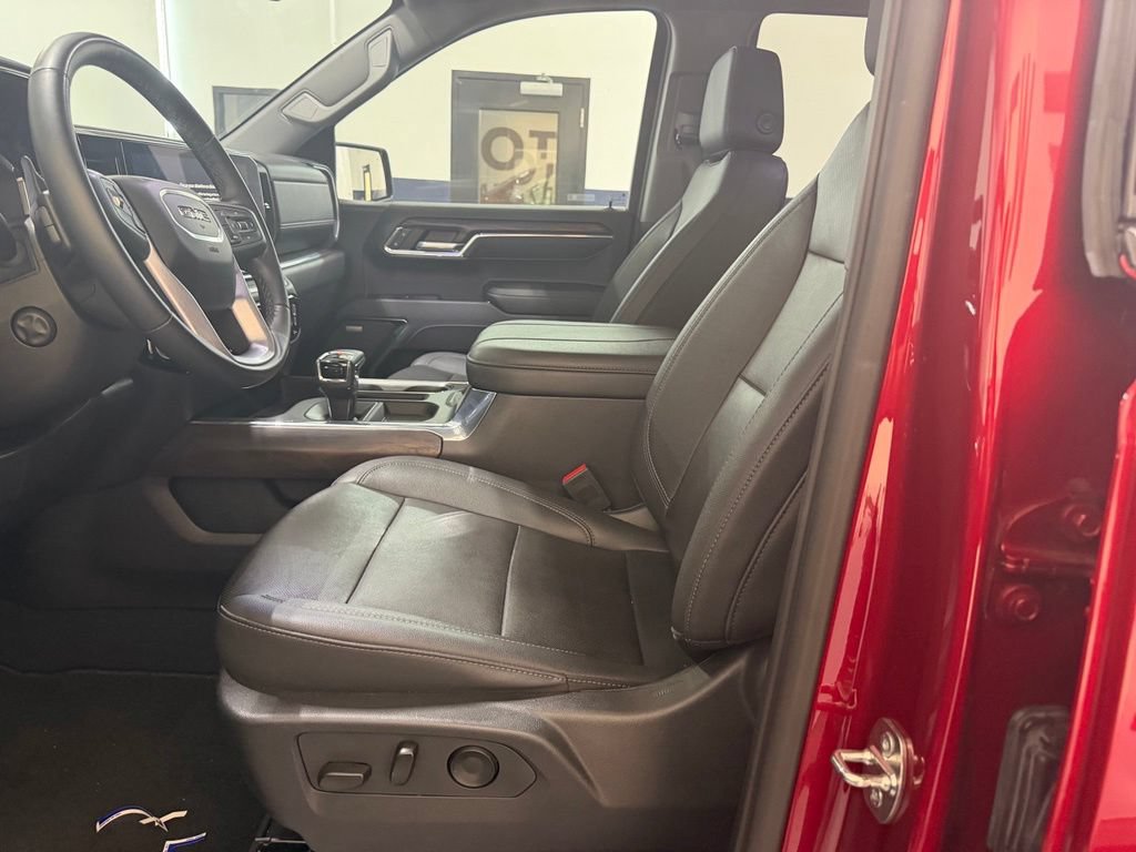 Used 2024 GMC Sierra 1500 SLT w/ SLT Premium Plus Package AWD/4WD image 13