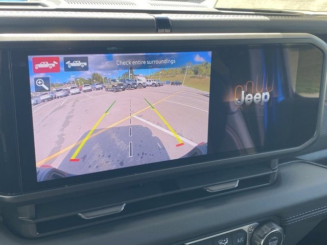 New 2025 Jeep Gladiator Rubicon image 22