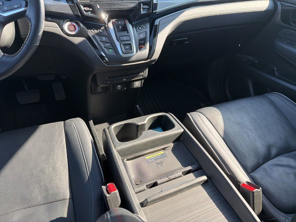 Used 2024 Honda Odyssey Elite image 17