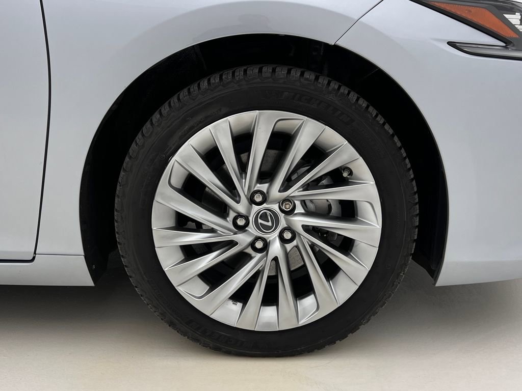 Used 2023 Lexus ES 300h Ultra Luxury image 26