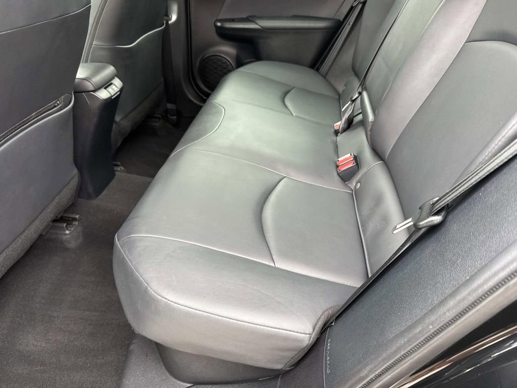 Used 2022 Toyota Prius FWD image 16
