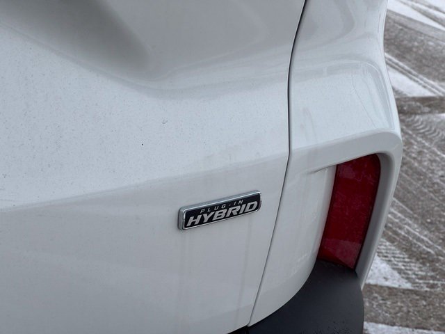 New 2026 Ford Escape SE w/ PHEV Premium Package FWD image 36