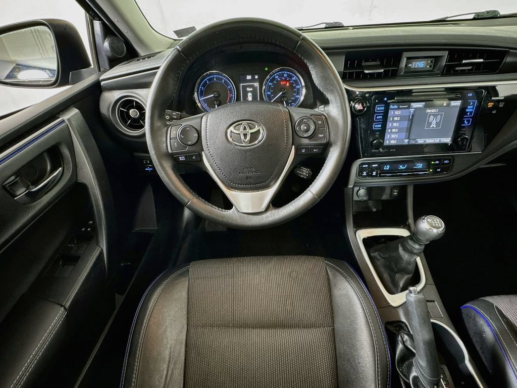 Used 2017 Toyota Corolla SE w/ Carpet Mat Package (TMS) FWD image 21