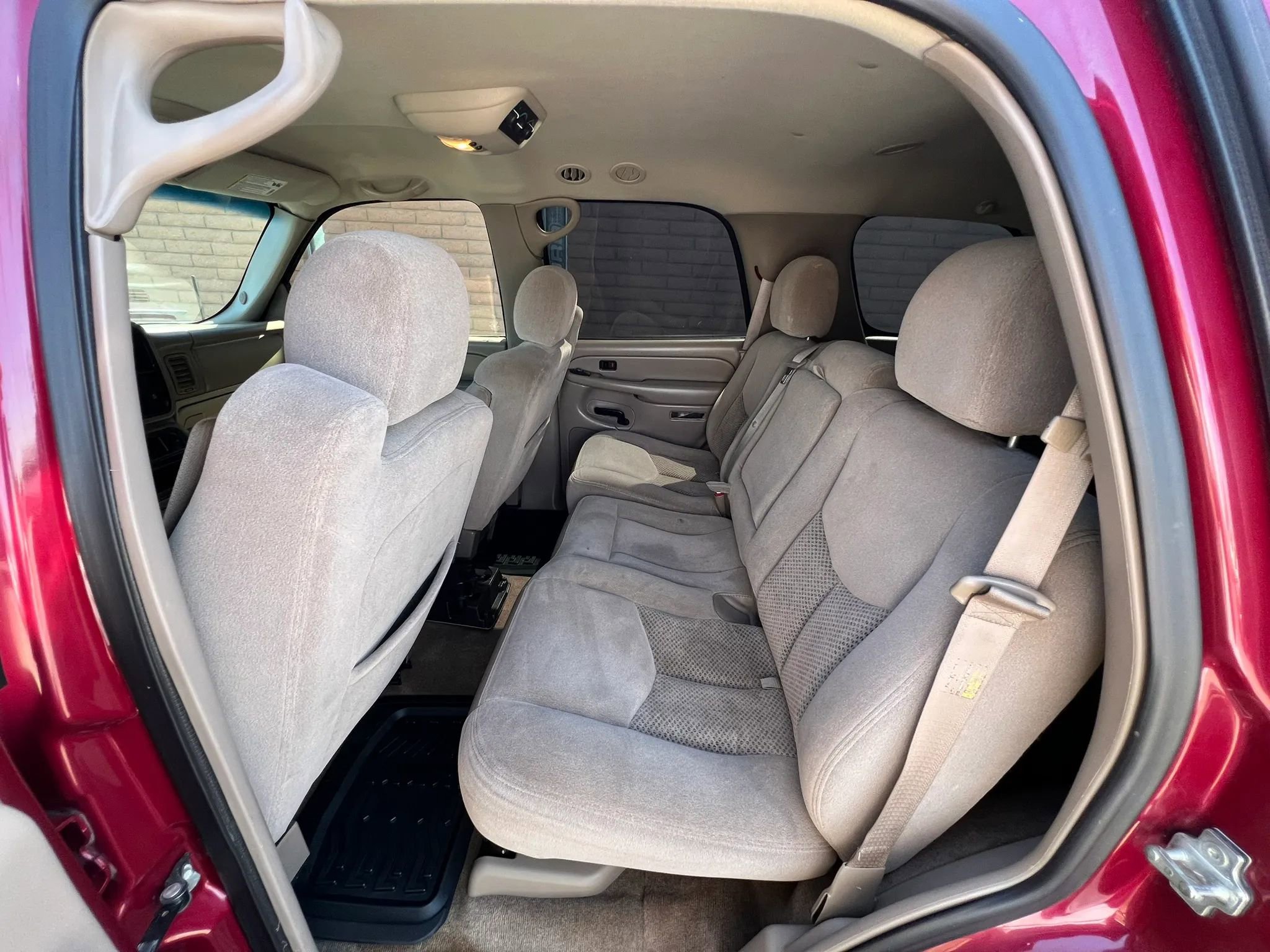 Used 2005 Chevrolet Tahoe LS RWD image 16