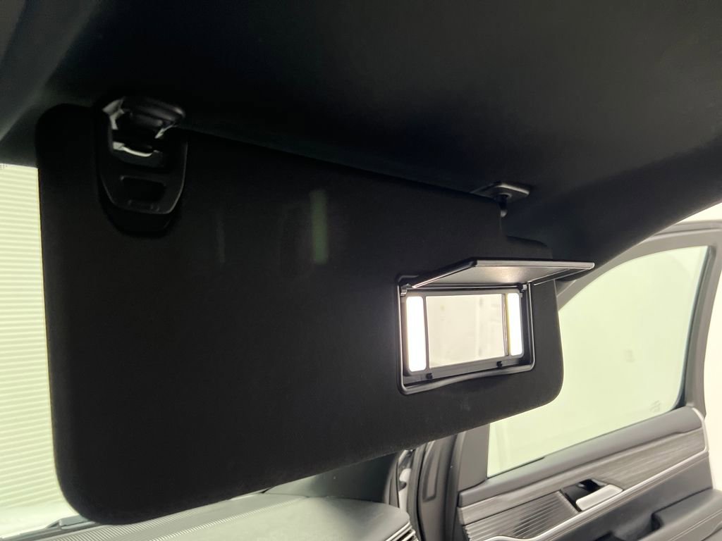 Used 2024 Jeep Wagoneer L Series II w/ Flexible Seating Group image 73