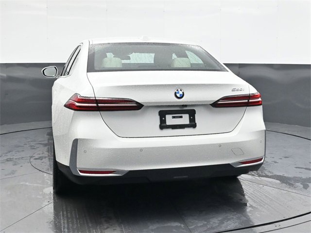 Used 2024 BMW 530i w/ Convenience Package image 5
