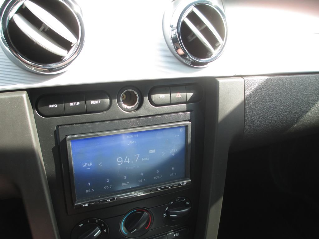 Used 2005 Ford Mustang GT image 21