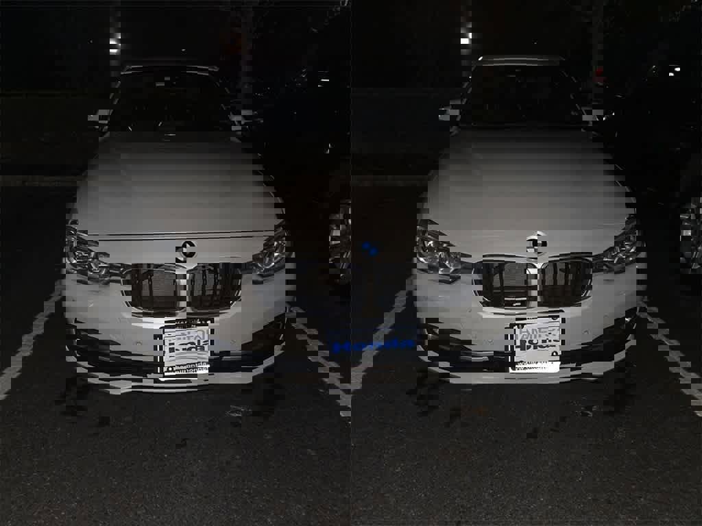 Used 2017 BMW 330i xDrive Sedan image 2