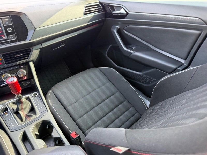 Used 2019 Volkswagen Jetta GLI image 14