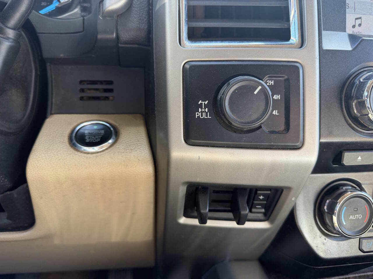 Used 2018 Ford F250 Lariat w/ Lariat Ultimate Package image 18