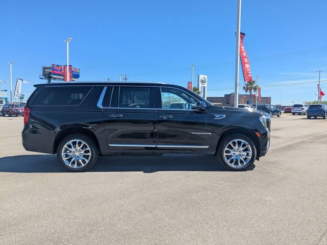 Used 2022 GMC Yukon XL SLT w/ SLT Premium Package video 2