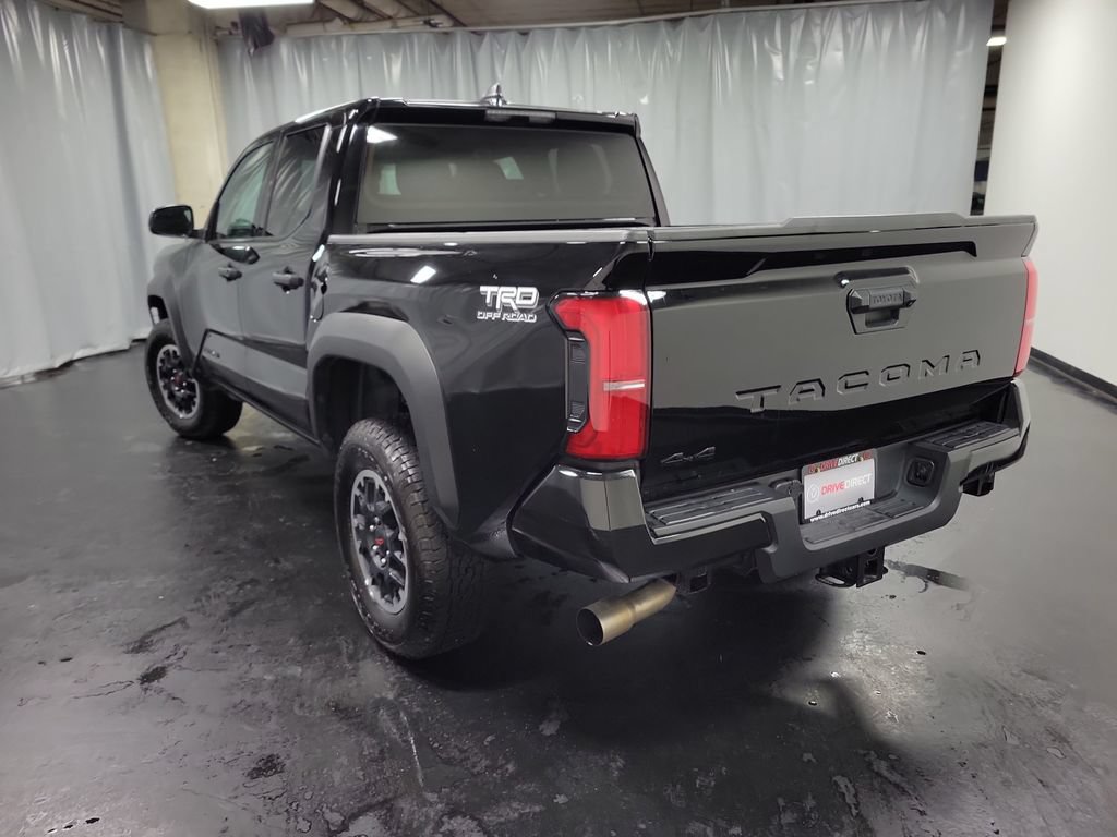 Used 2025 Toyota Tacoma TRD Off-Road AWD/4WD image 6