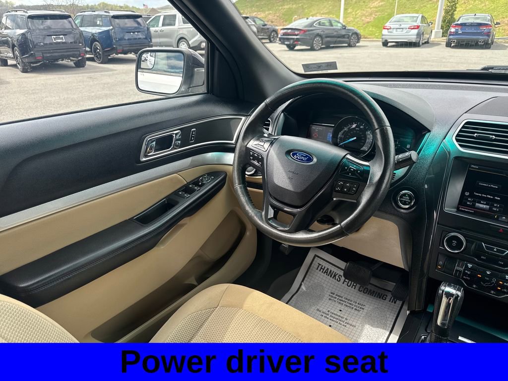 Used 2016 Ford Explorer XLT w/ Equipment Group 201A image 10