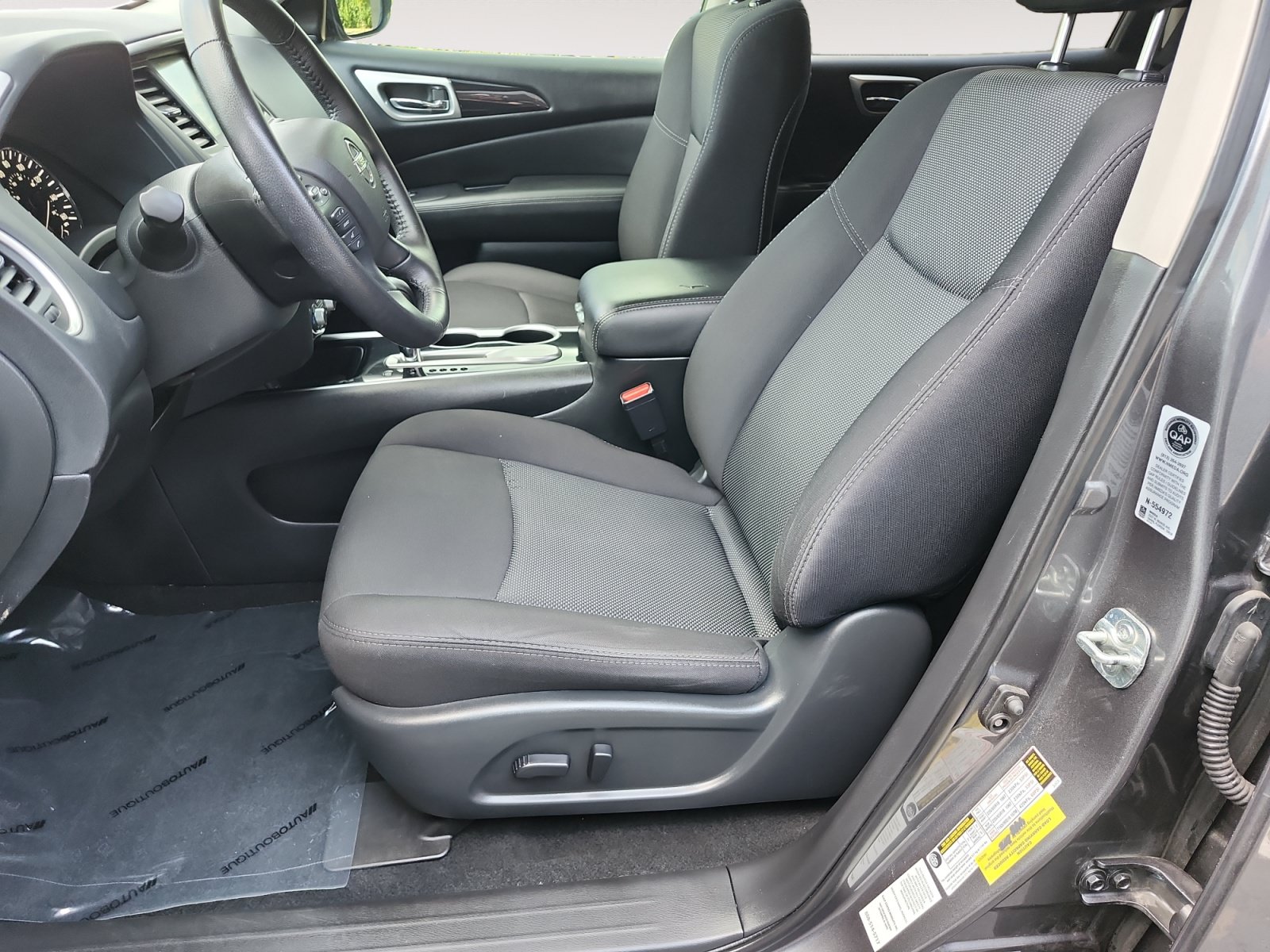 Used 2020 Nissan Pathfinder SV FWD image 9