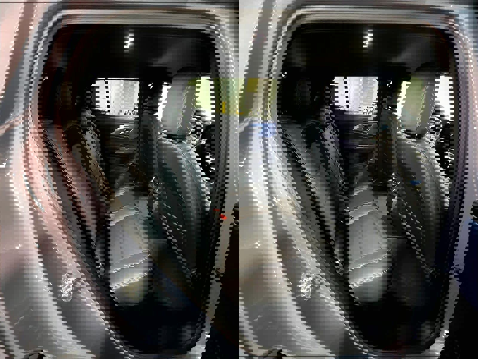 Used 2025 Chevrolet Equinox EV LT w/ Convenience Package image 16