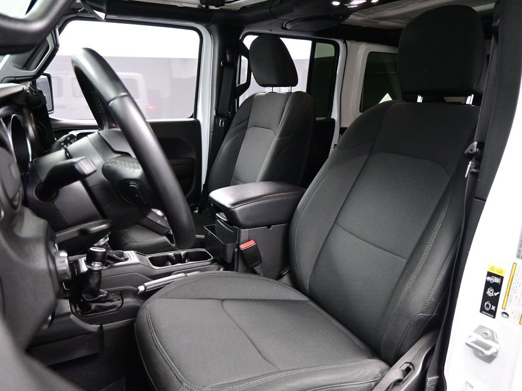 Used 2022 Jeep Wrangler Unlimited Sport image 9