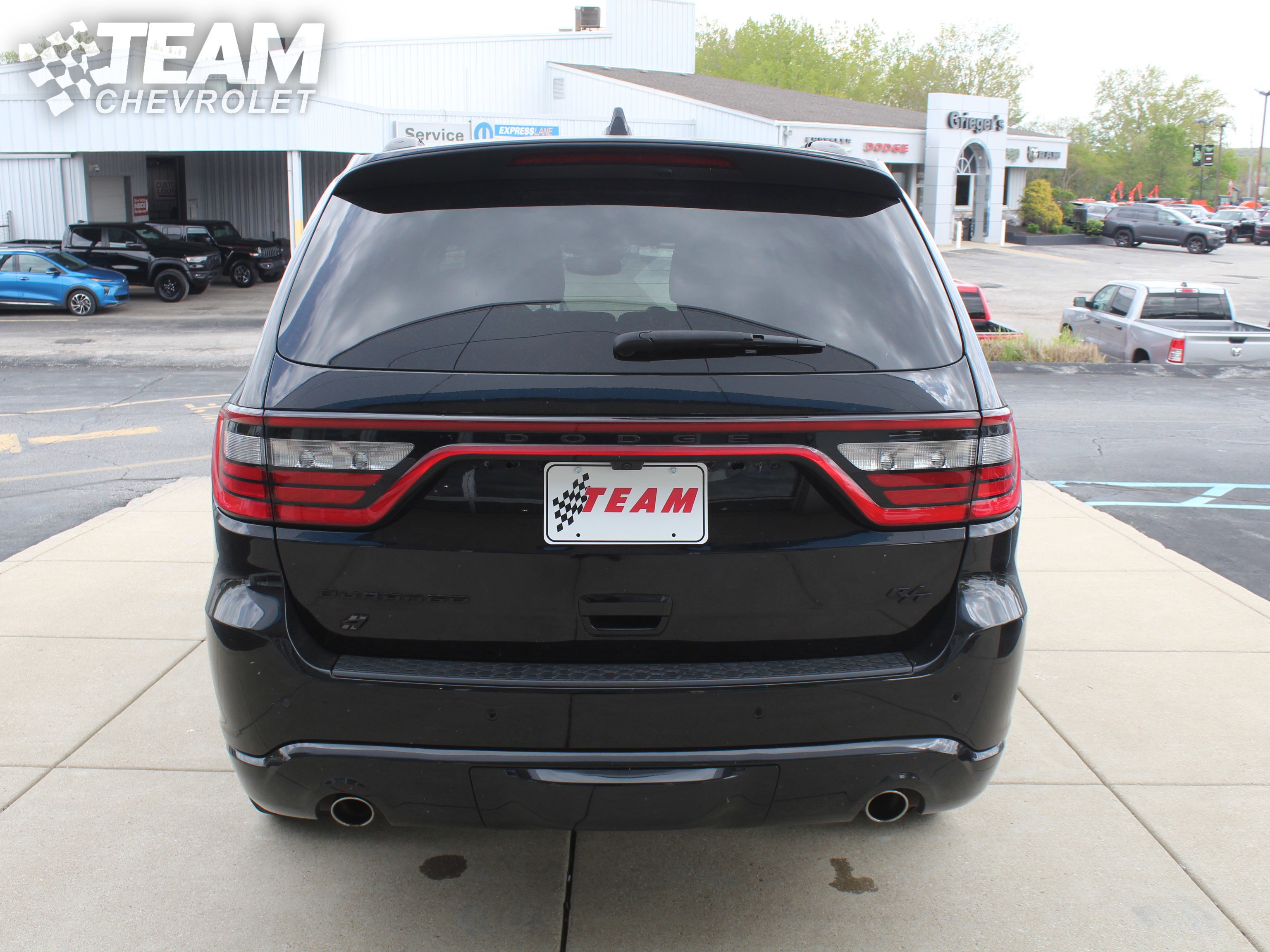 Used 2023 Dodge Durango R/T AWD/4WD image 5
