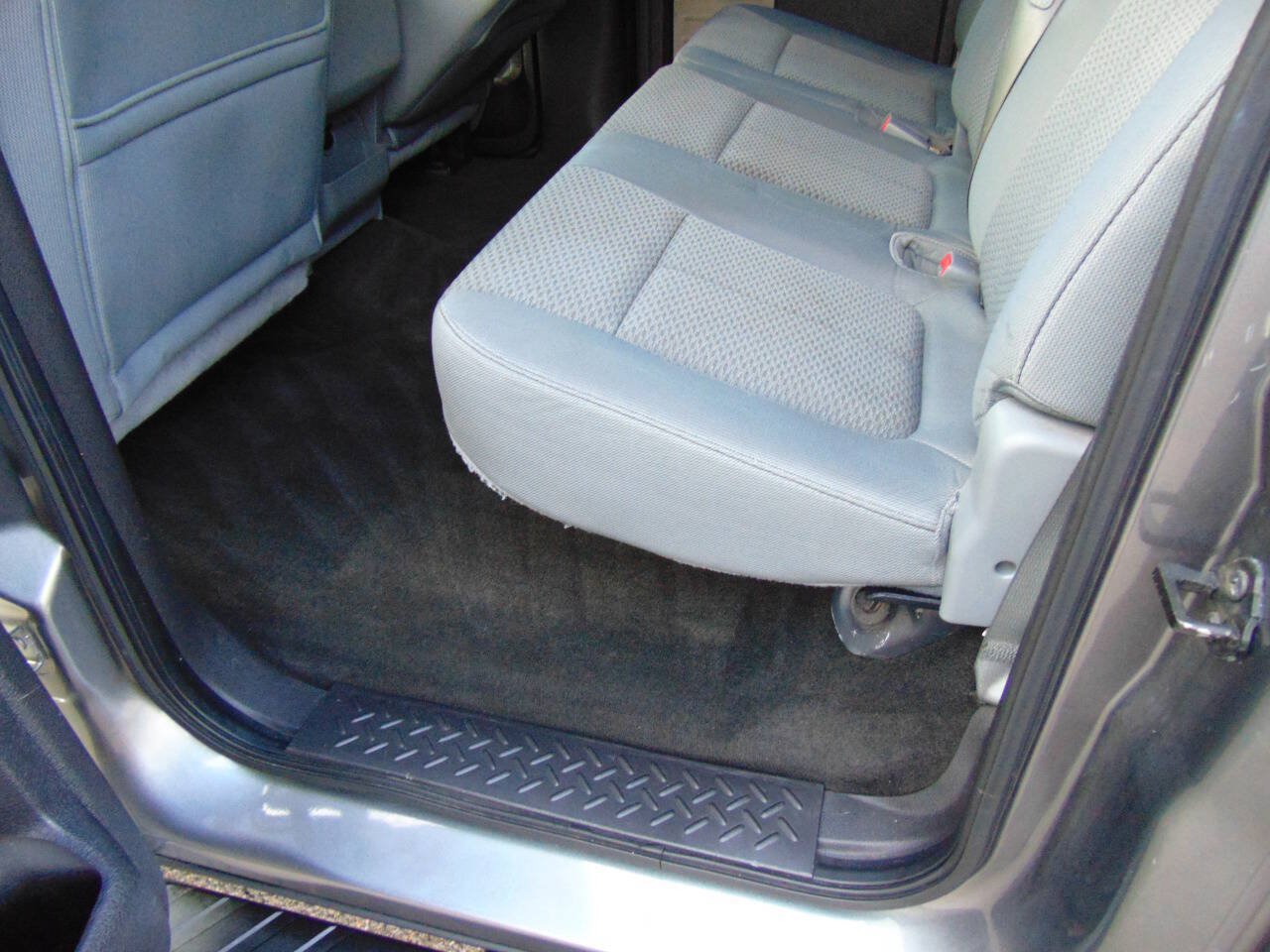 Used 2011 Ford F150 XLT w/ XLT Chrome Pkg RWD image 9
