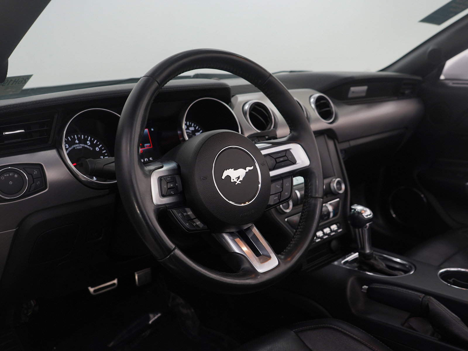 Used 2018 Ford Mustang GT Premium image 20