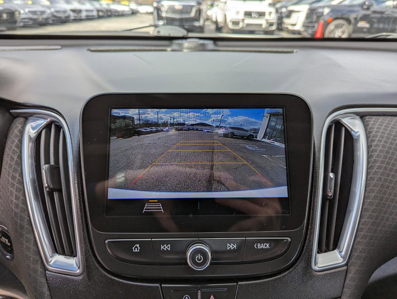 Used 2020 Chevrolet Malibu LT image 20