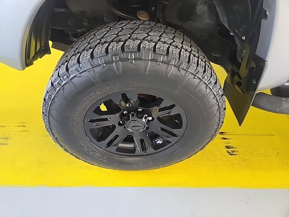 Used 2015 Toyota Tacoma PreRunner image 8