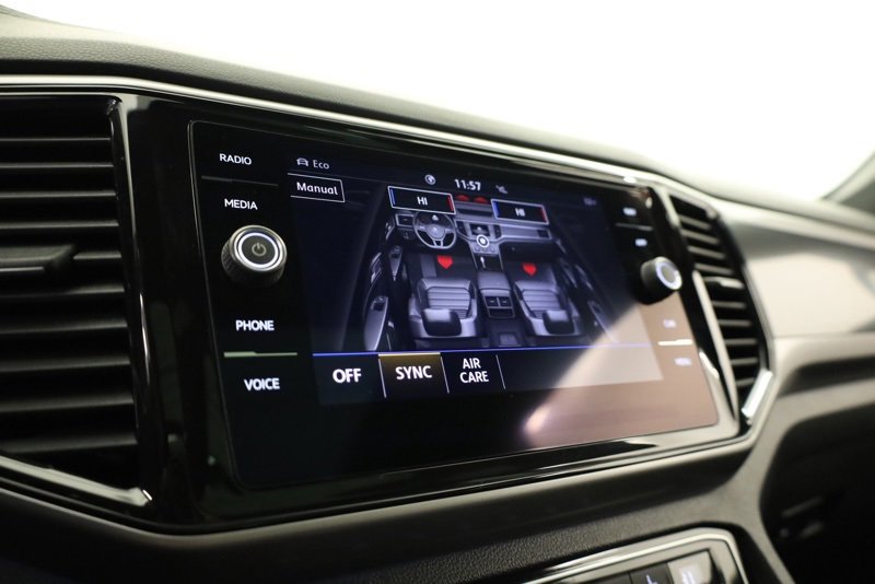 Used 2020 Volkswagen Atlas Cross Sport SEL Premium image 18