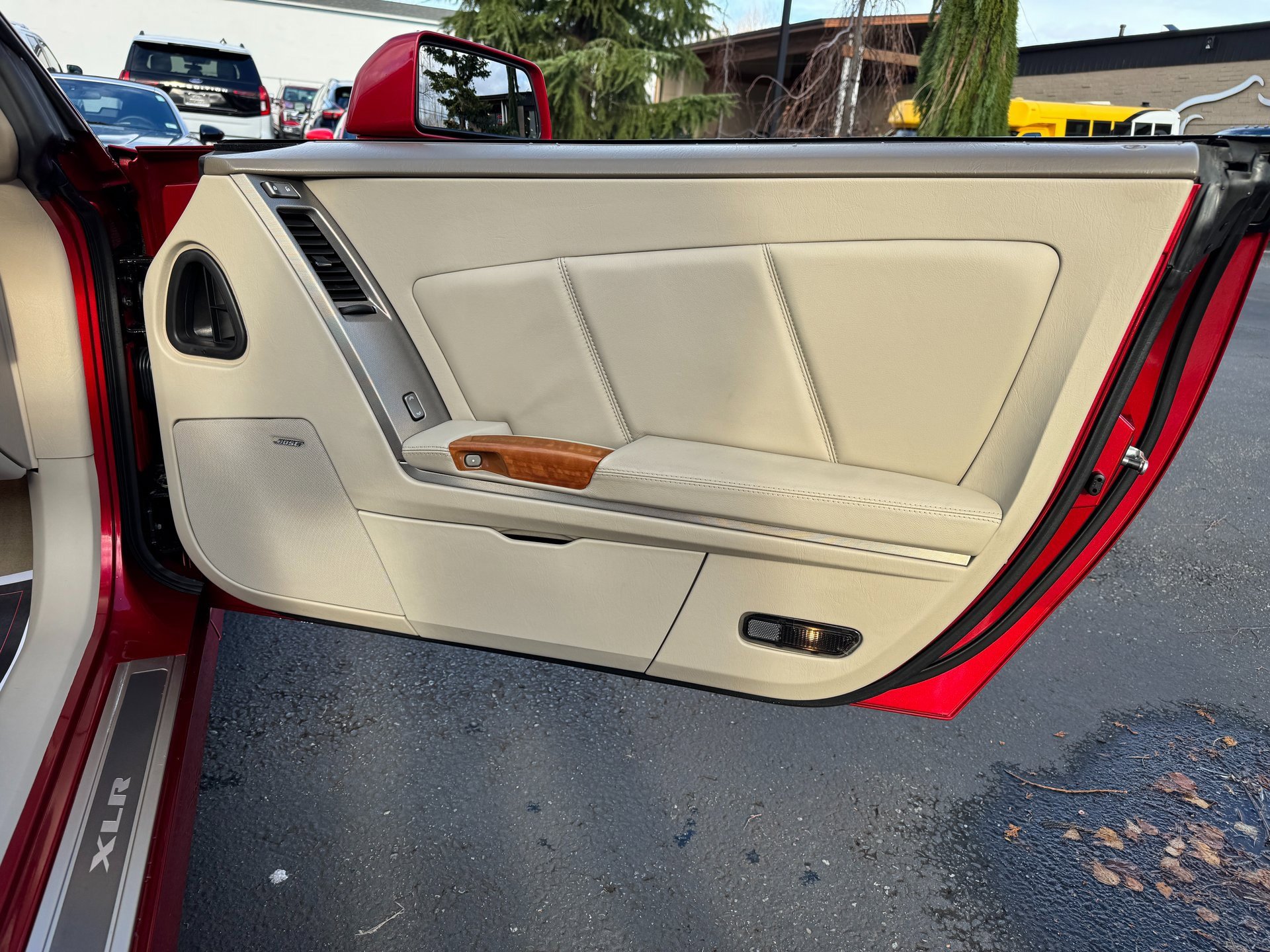 Used 2005 Cadillac XLR image 45