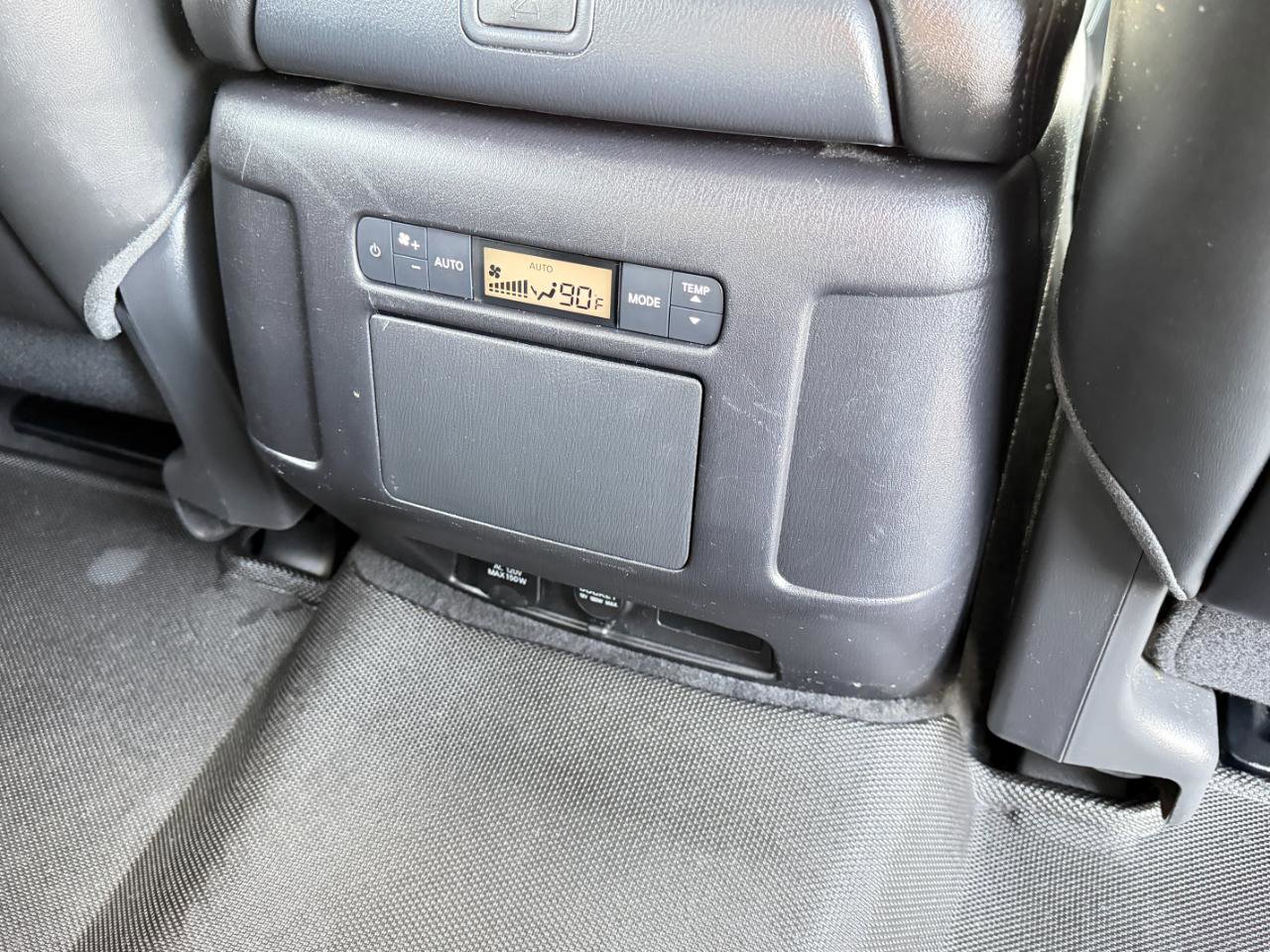 Used 2021 Nissan Armada SL w/ Captain's Chairs Package image 45