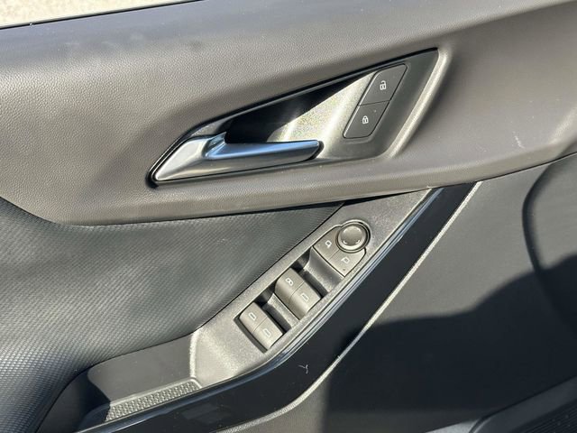 Used 2026 Chevrolet Equinox LT FWD image 16
