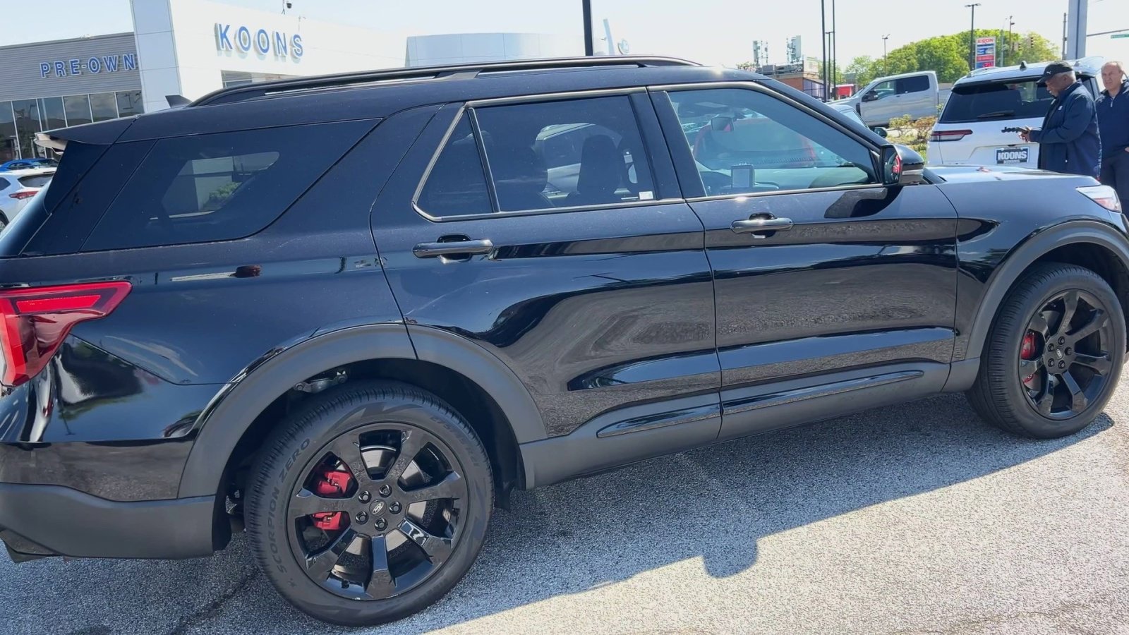 Used 2022 Ford Explorer ST w/ Equipment Group 401A AWD/4WD image 12