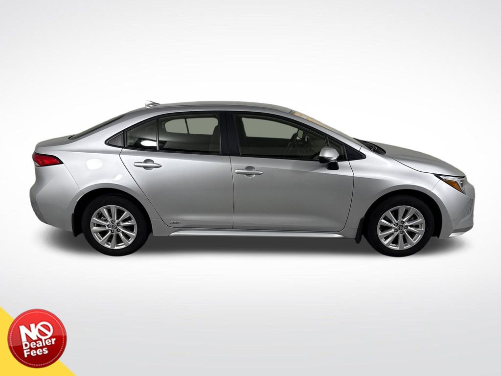 Used 2024 Toyota Corolla LE w/ LE Convenience Package AWD/4WD image 2