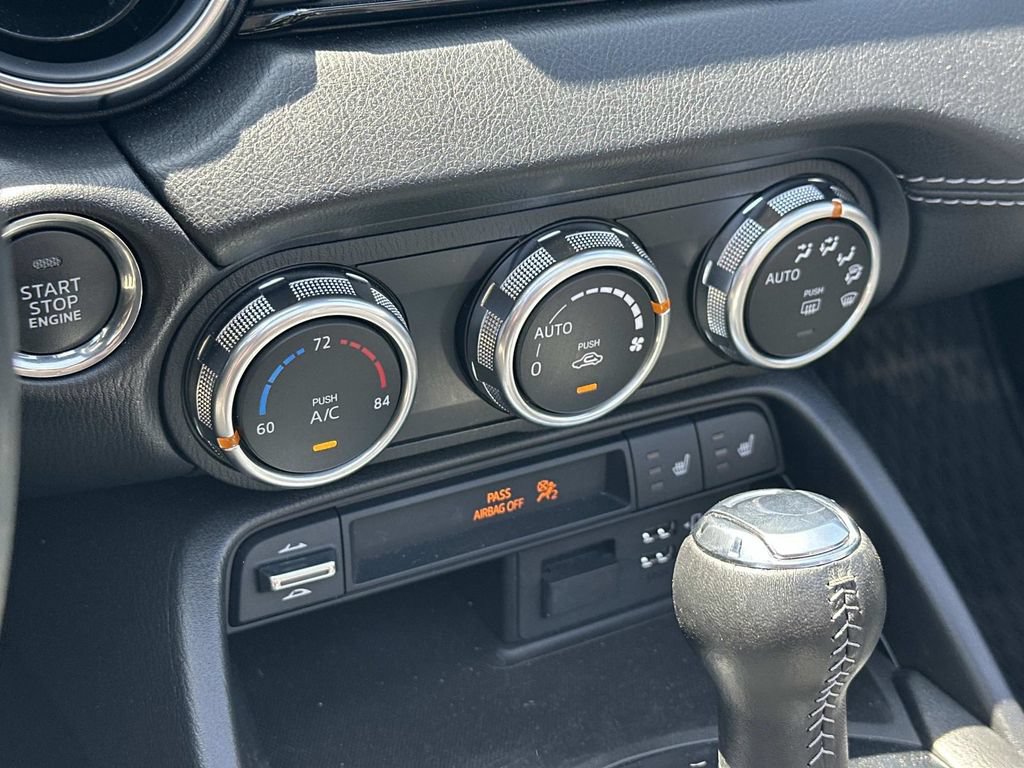 Used 2023 MAZDA MX-5 Miata Grand Touring w/ Weather Package RWD image 32
